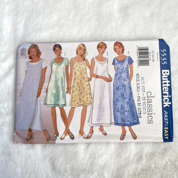 2 Butterick Sewing Patterns - Picture 2 of 5